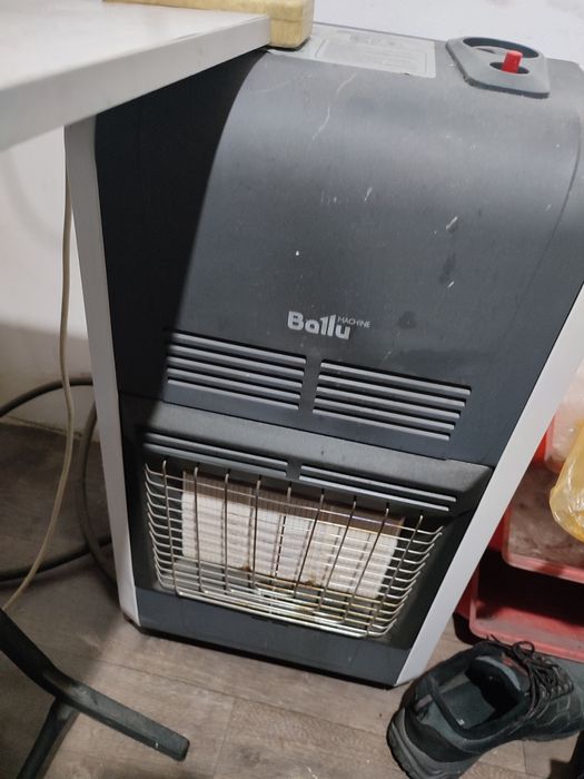 Продам газовый обогреватель Ballu