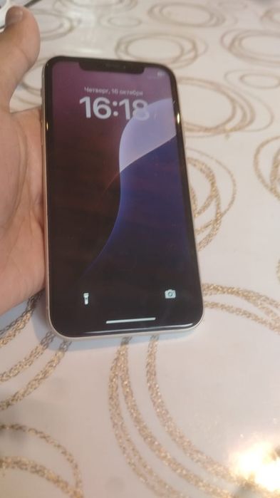 IPhone 11 в хорошем состоянии