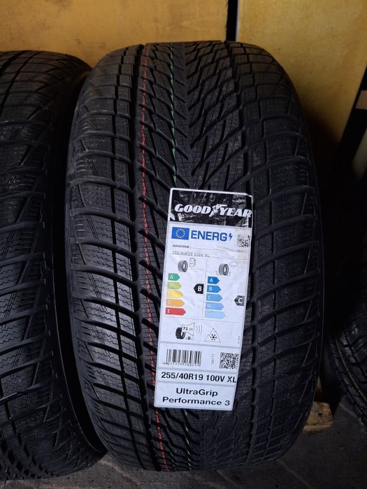 255 40 19 Goodyear DOT 2025 iarna NOI
