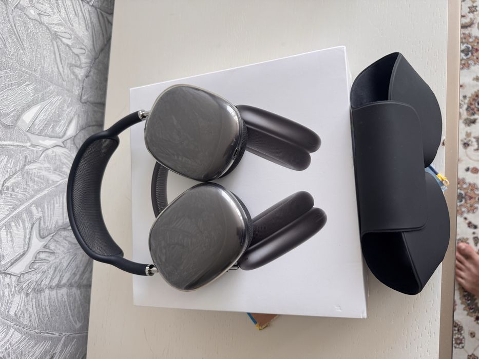 Apple Airpods max