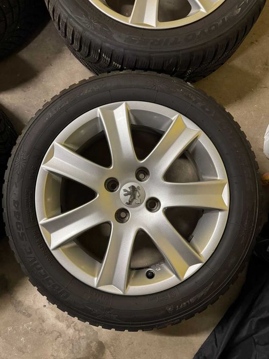 Нови зимни гуми с джанти 16" за Пежо 207 6j16 Ch4-27 Et27 195/55 R16