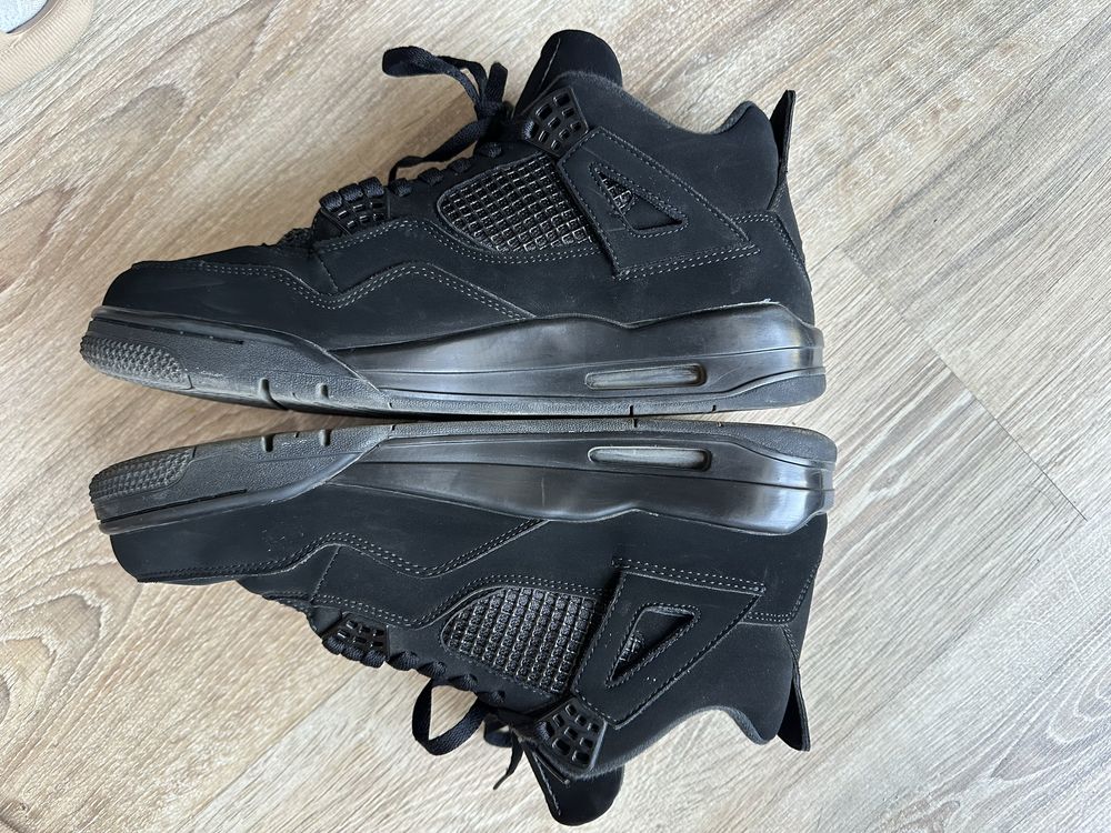 Jordan 4 Retro Black Cat (2020)