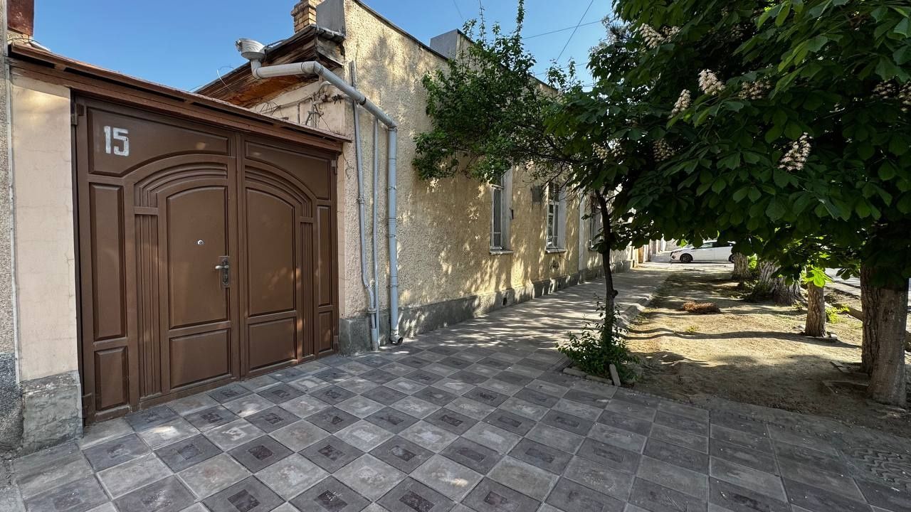 Продается Дом вдоль дороги 5 соток фасад 13 метров ориентир 35я школа