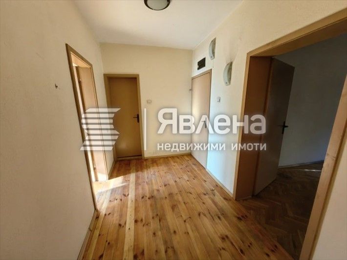 Продава се Многостаен апартамент в Благоевград, Идеален център - 107 кв.м за 1169 €/кв.м - Снимка #11