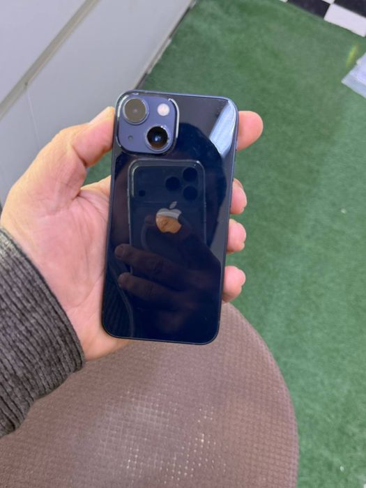 Iphone 13 mini satiladi telefon achilmagan vakumda