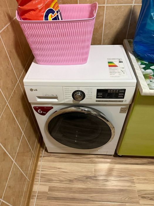 Стиральная машина сотилади