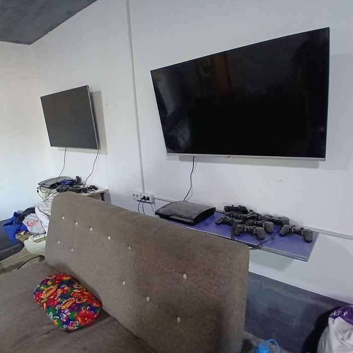 Playstationlar va televizorlar