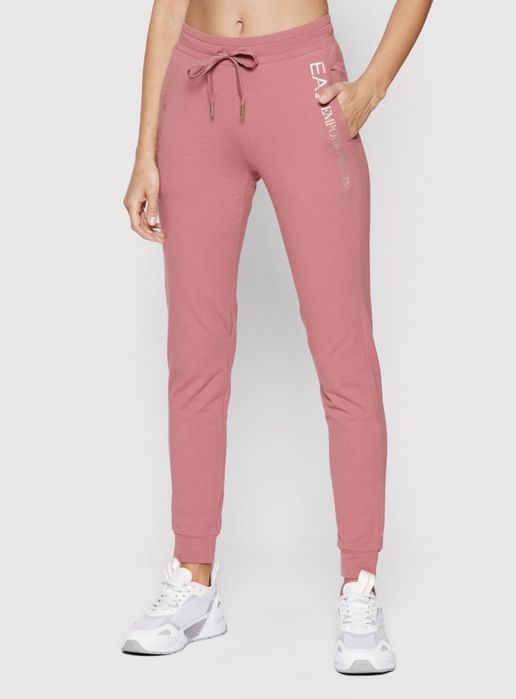 Emporio Armani екип