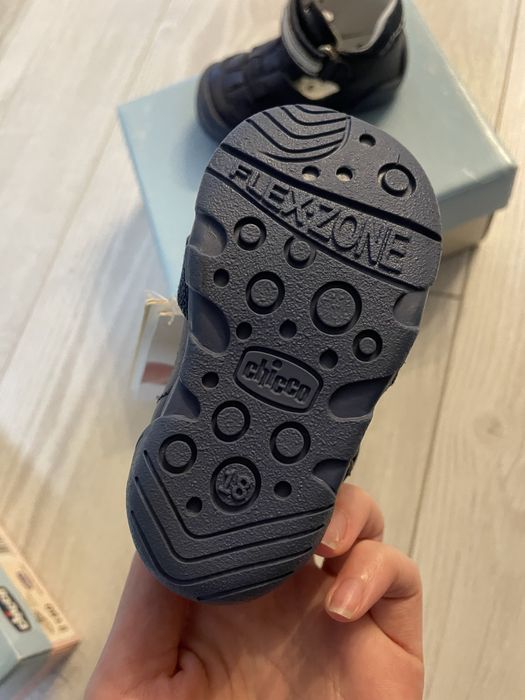 Бебешки обувки chicco