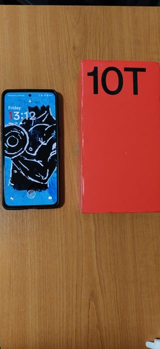 OnePlus 10T 8GB RAM 128GB  5G Moonstone Black la cutie fără încărcător