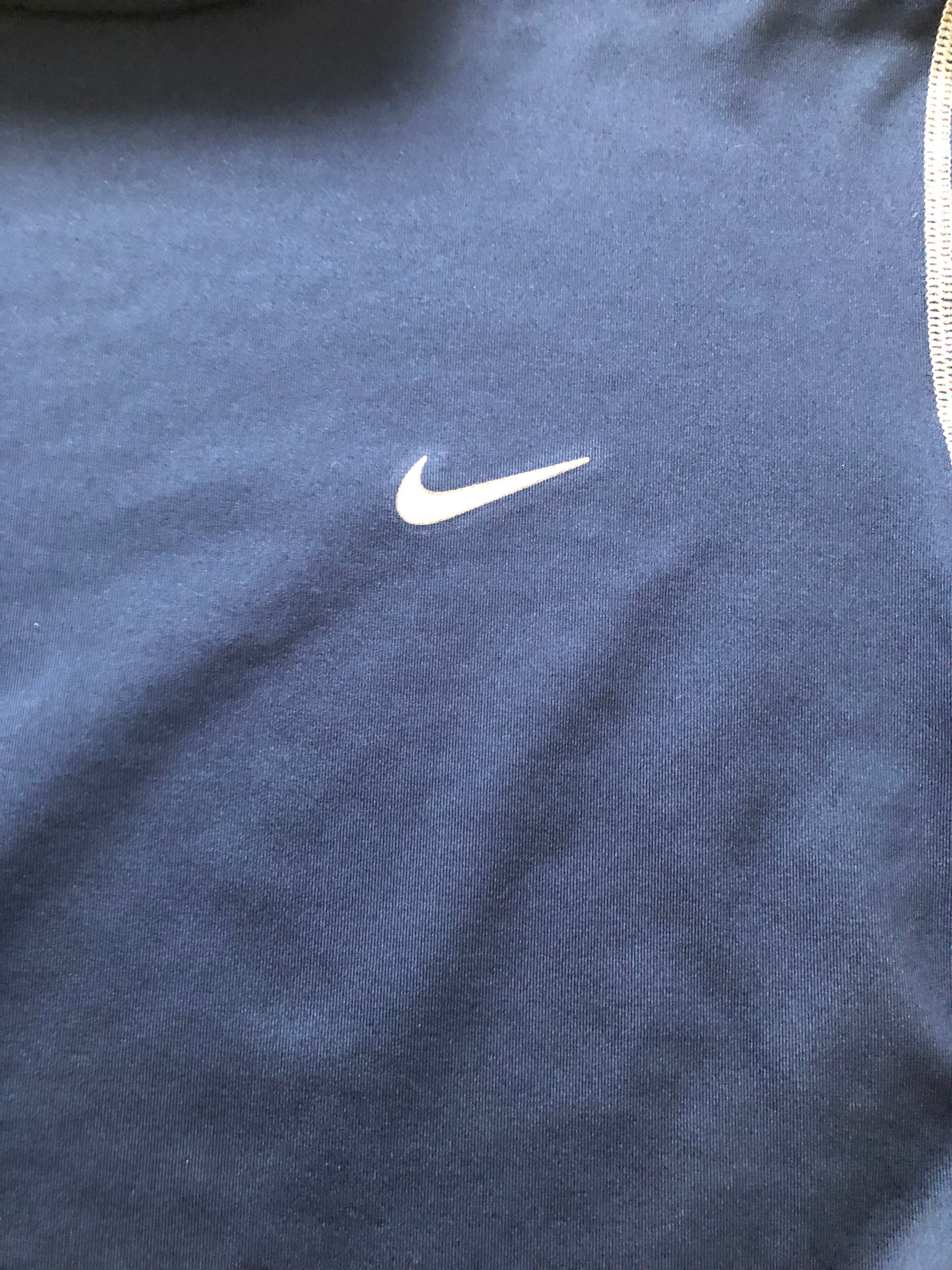 NIKE-tricou in stare impecabila pentru dame