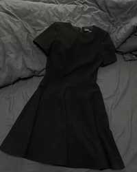 Стильное черное платье