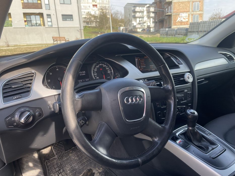 Vand Audi A4 B8 2010