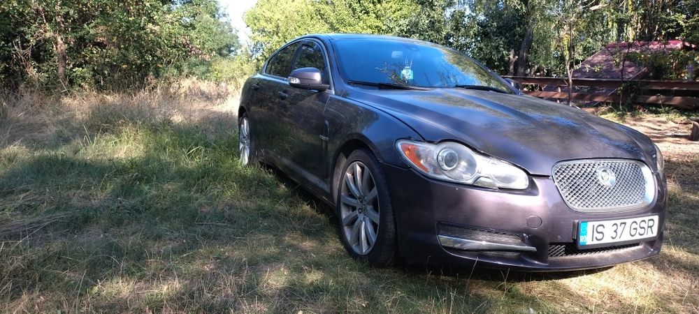 Vând Jaguar XF 2009