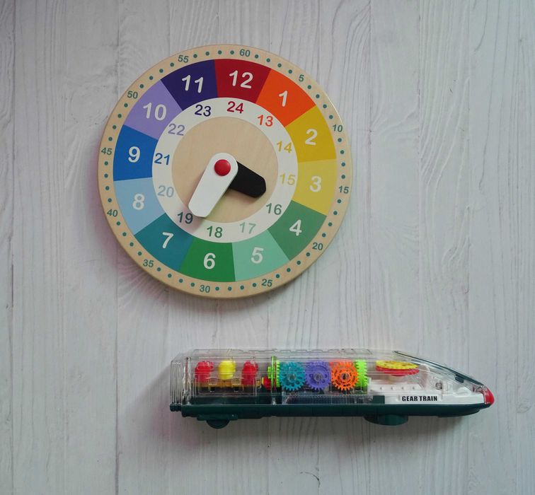 Детски книжки и играчки