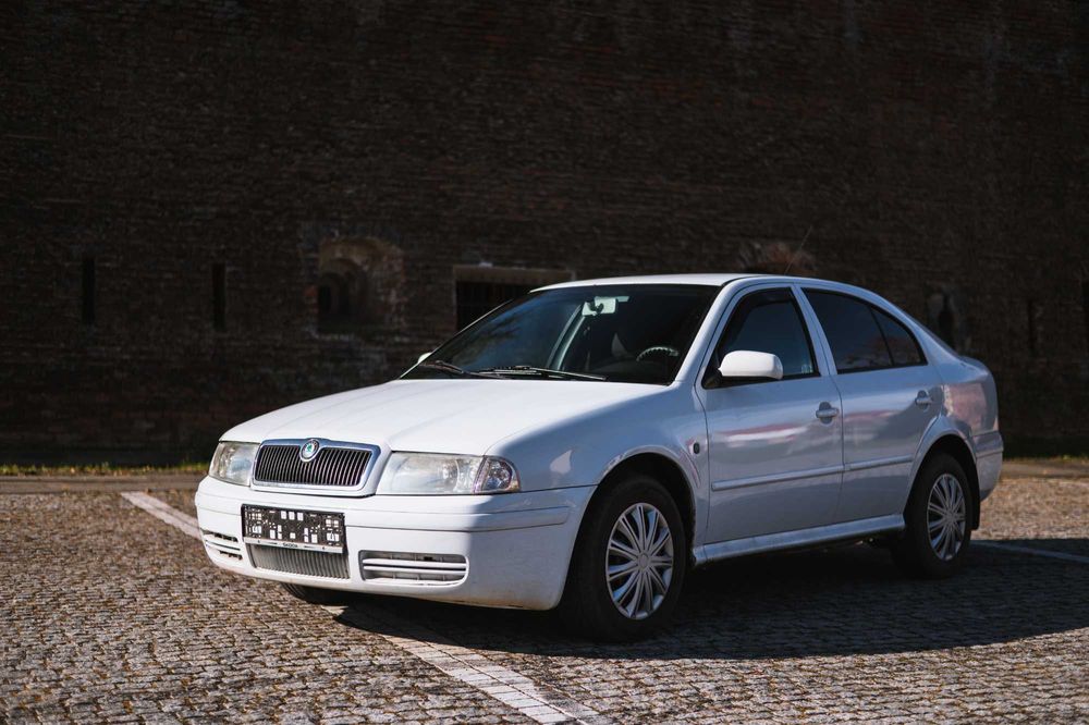ÎNMATRICULATĂ Skoda Octavia 1 – 1.9 TDI (140 CP) – 2008