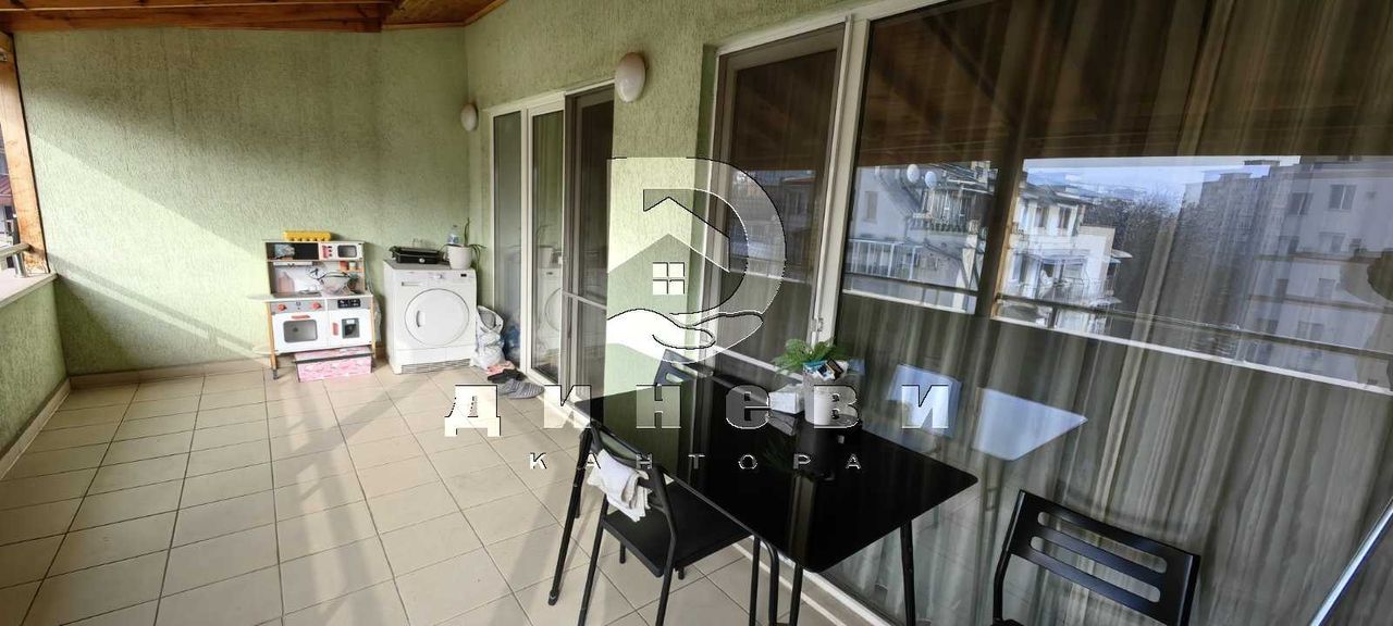 Продава се Тристаен апартамент в Стара Загора, Център - 106 кв.м за 1274 €/кв.м - Снимка #7