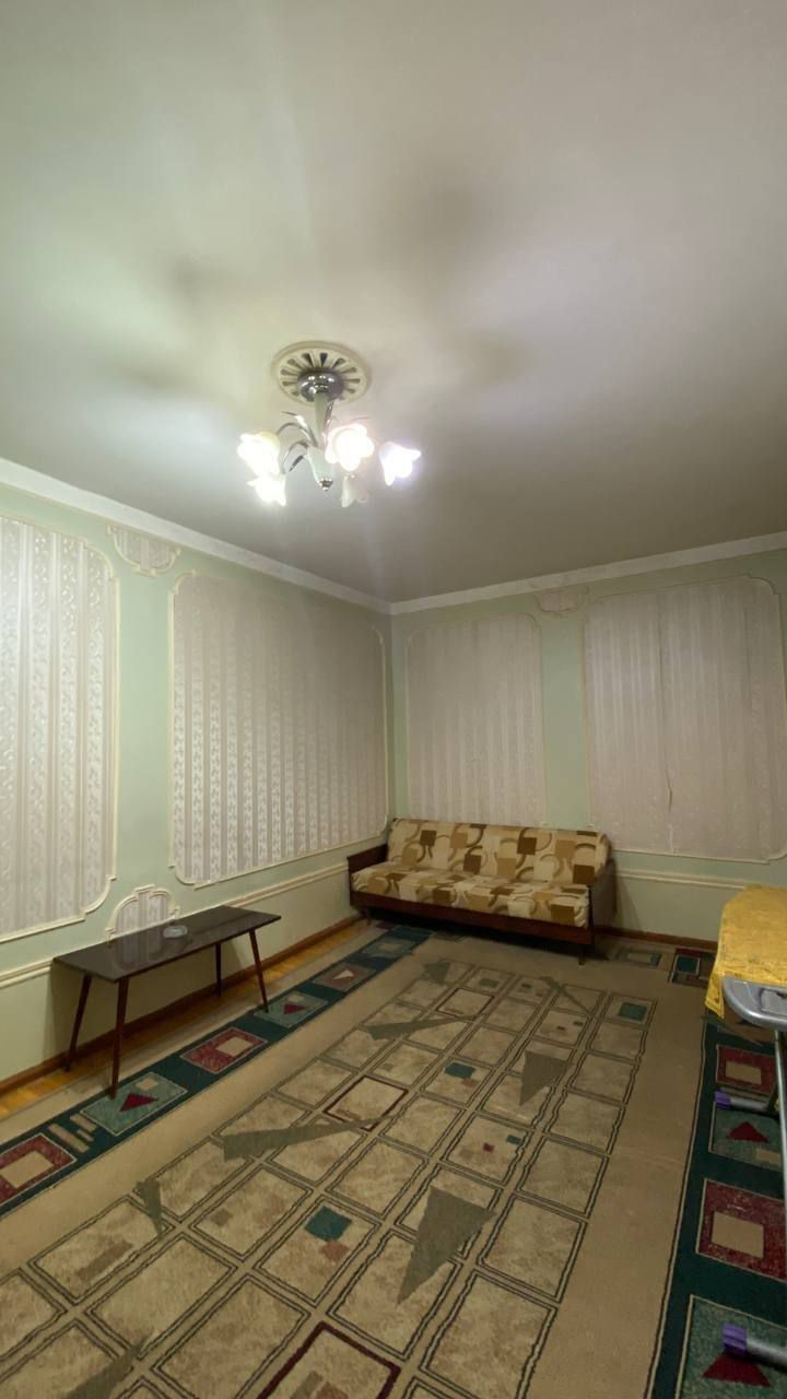 Продается квартира шайхонтохур район Новостройка 2/2/5