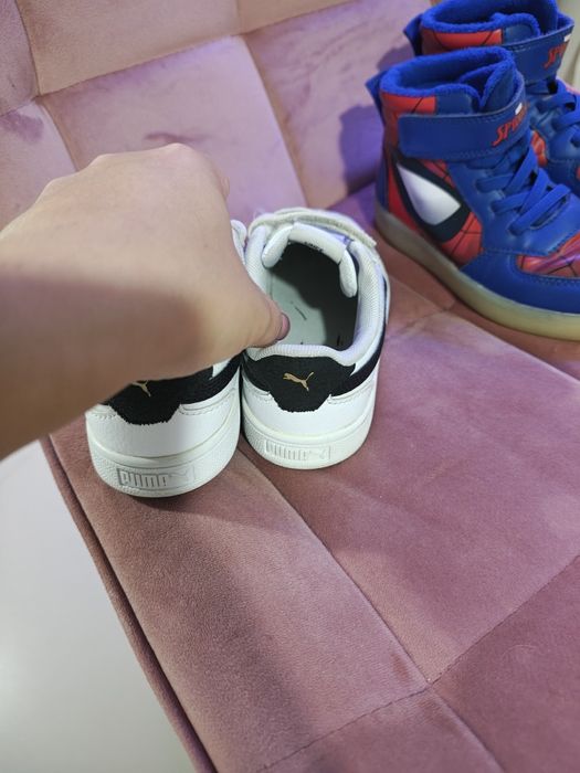 Ghetuțe in stare foarte buna