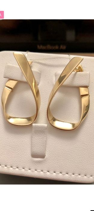 Продам золотые серьги 585 проба вес 7.8 гр.Золотую цепь 750 проба Итал