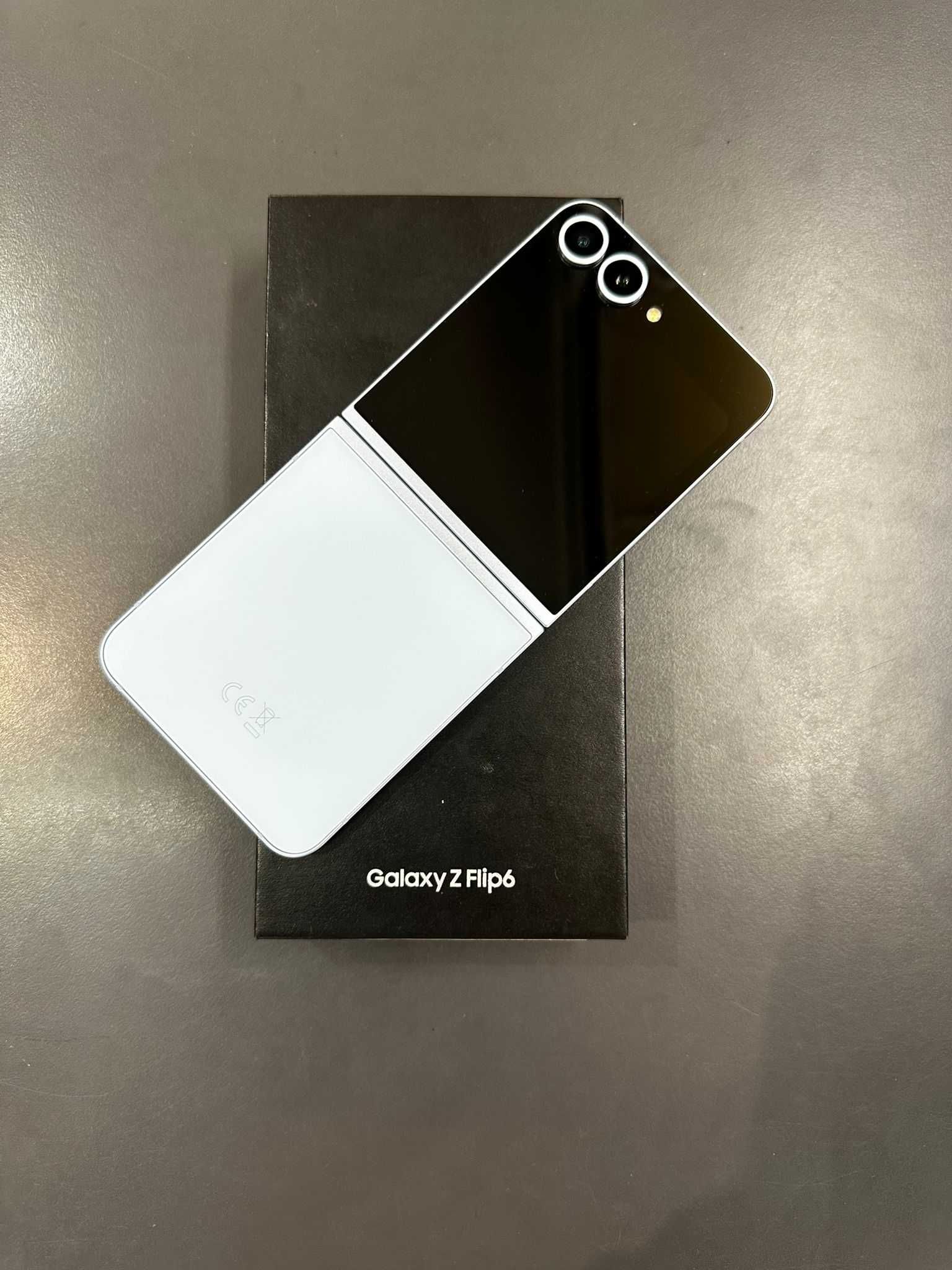 Samsung Z flip 6 12/256GB !Гаранция! Нов