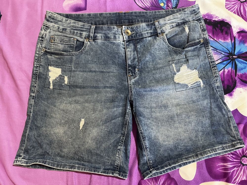 Pantaloni scurti de dama