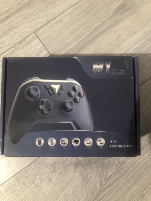 Vând controller pentru PC,Xbox,Playstation.