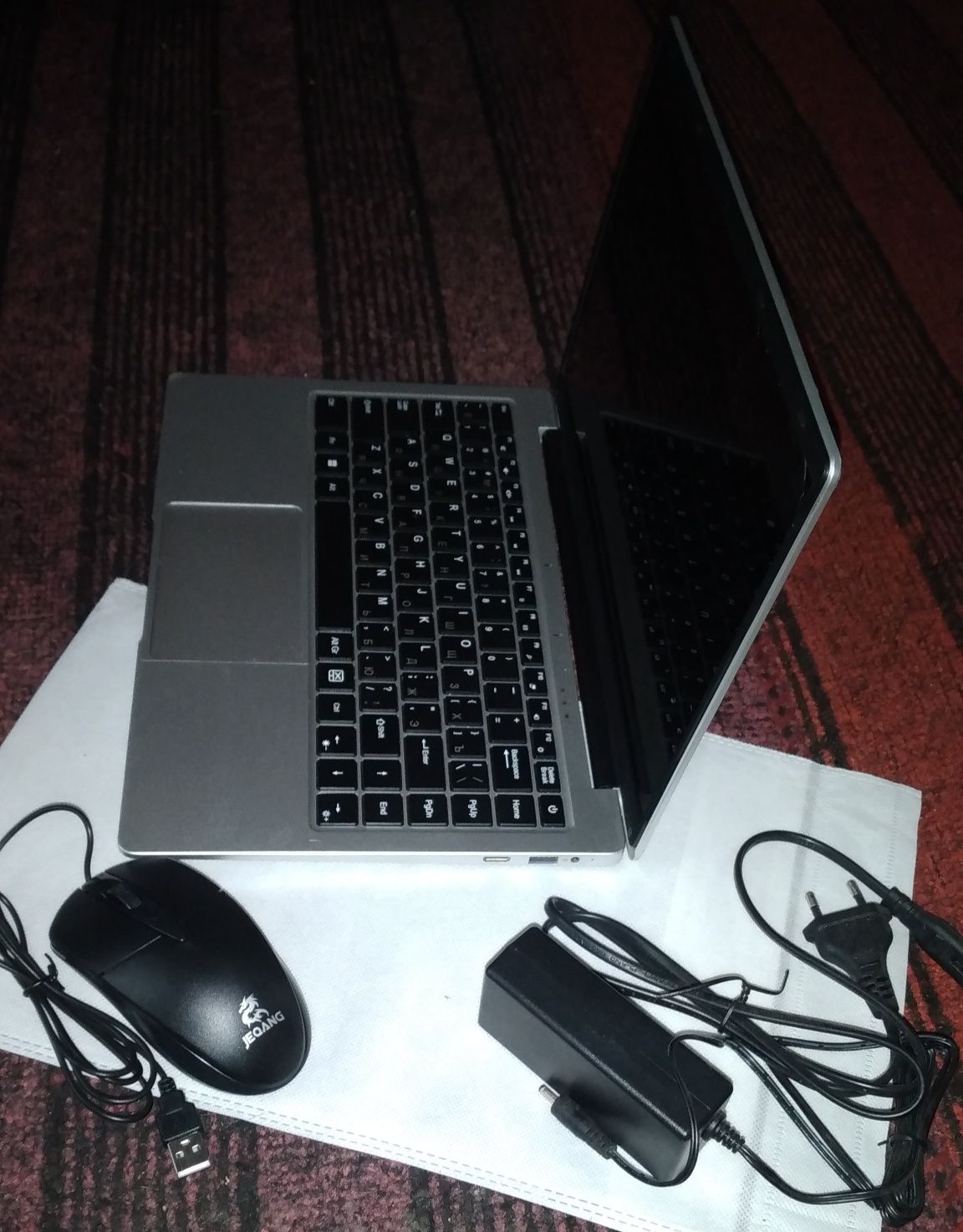 Irbis nb270 noutbuk 476 gb sotladi yangi holati