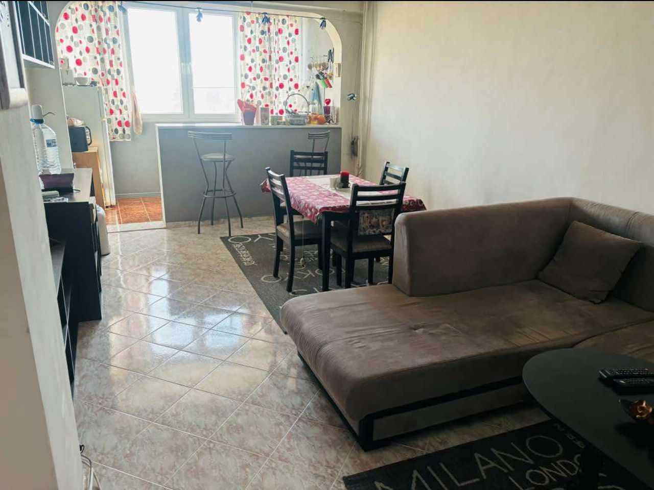 Продава се Тристаен апартамент в Пловдив, Кючук Париж - 72 кв.м за 1528 €/кв.м - Снимка #1