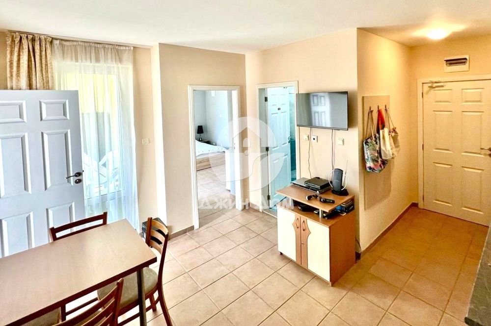 Продава се Тристаен апартамент в к.к. Слънчев бряг - 65 кв.м за 1254 €/кв.м - Снимка #1