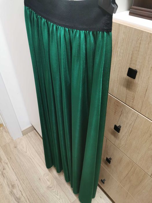 Fustă lungă, mărime 34, marca Amisu