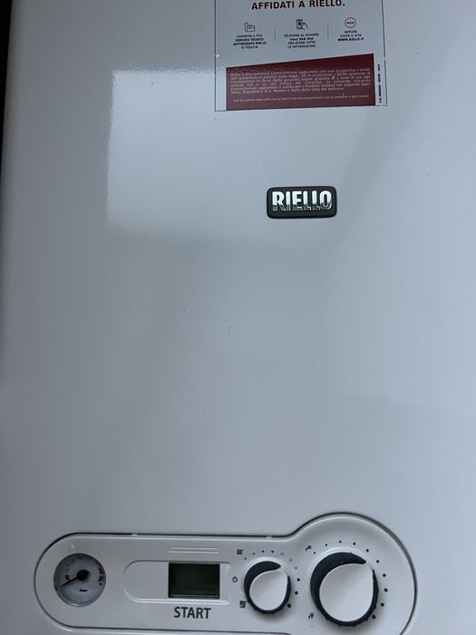 Centrala Riello 21 kw defect vasul de expansiune