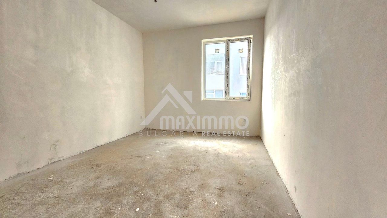 Продава се Тристаен апартамент в Варна, Кайсиева градина - 80 кв.м за 1438 €/кв.м - Снимка #3