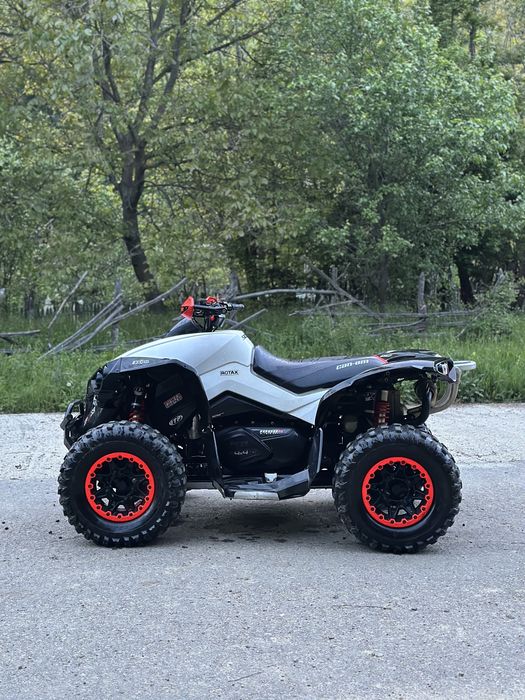 Vand sau schimb cu auto Can am renegade xxc