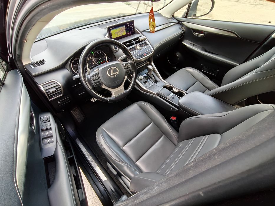 LEXUS NX300h 2,5 Hybrid 4×4 Automatic 2020//Superbă