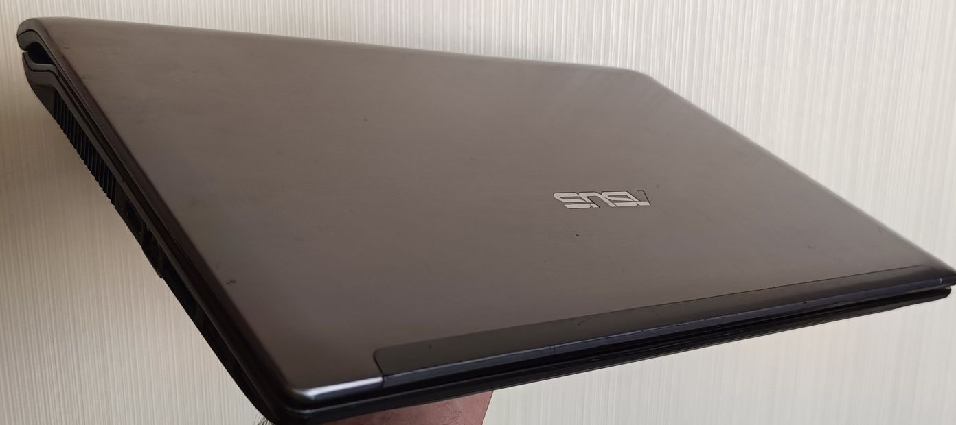 ASUS N53 продается свой