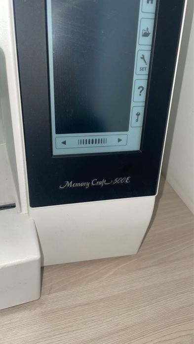 продаются вышивальные машины