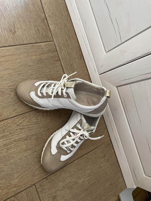 Прекрасни изцяло естествена кожа  БГ обувки с ПОДАРЪК по избор