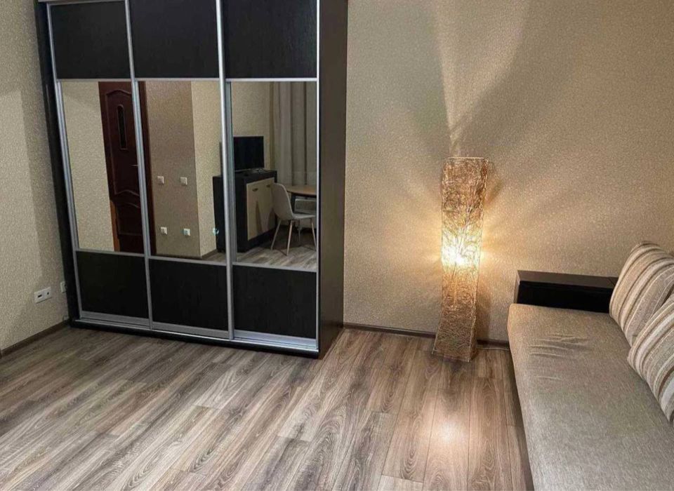 Метро Мирзо Улугбек Продам 1-комнатную Квартиру Чиланзар