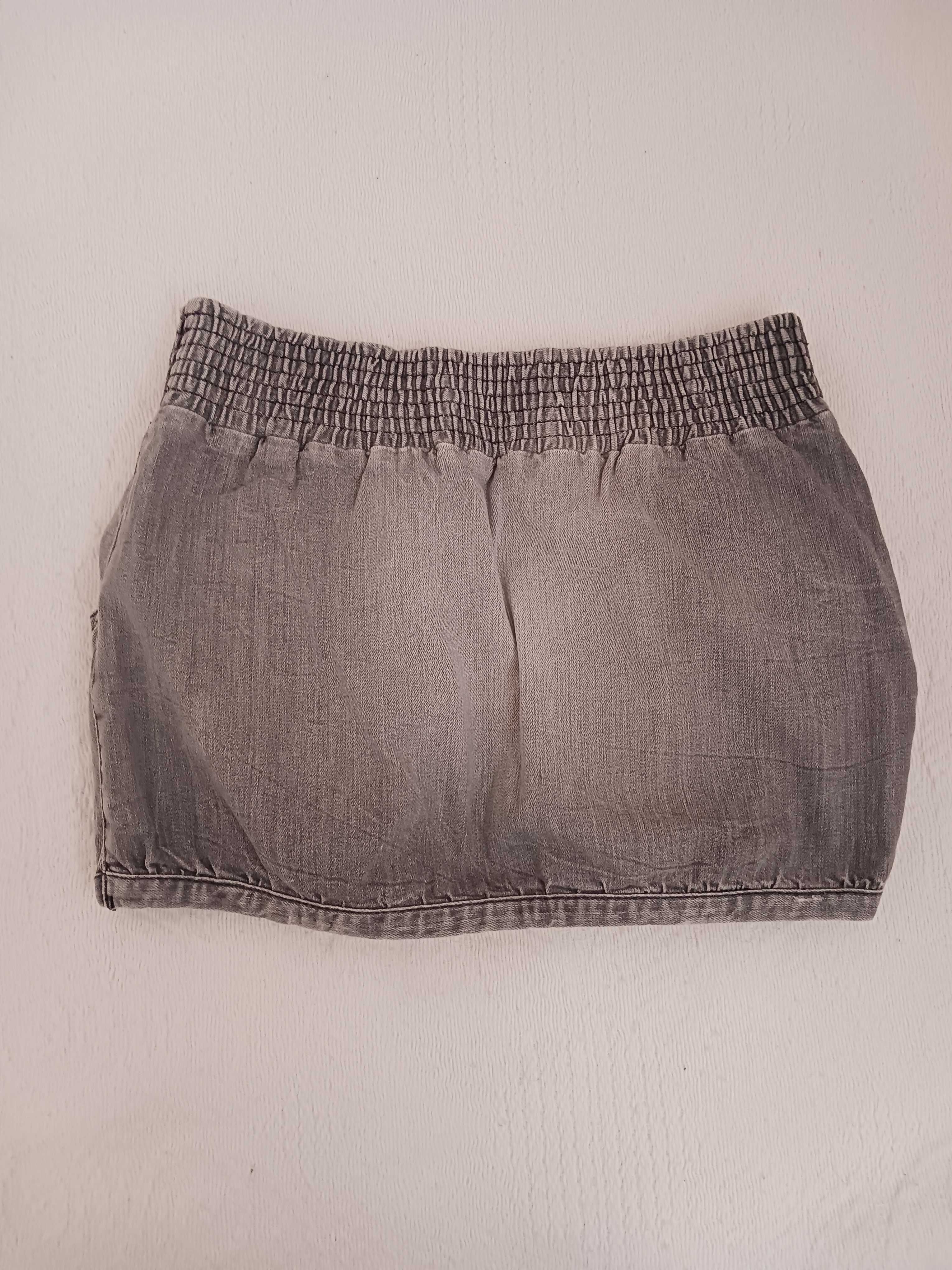 Дамска къса пола Benetton р-42