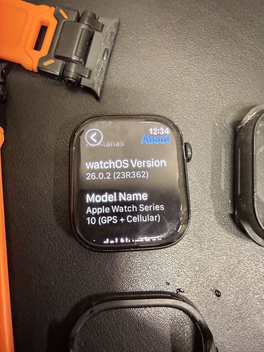 Apple wach 10 (GPS +Cellular)