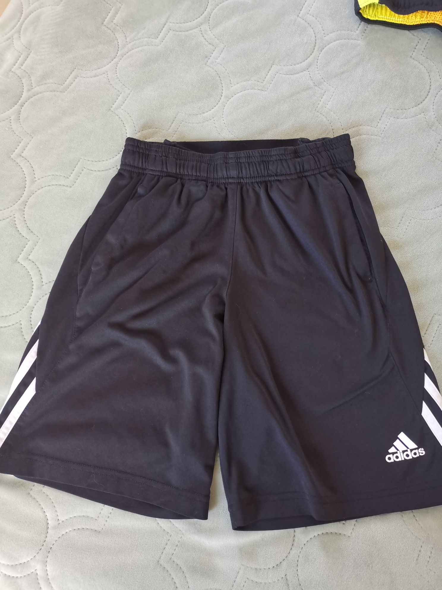 Къси панталонки nike, adidas