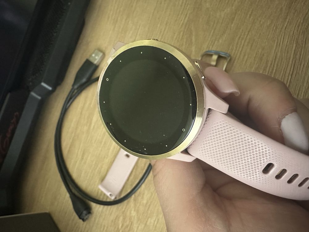 Garmin vivoactive 4S rose dust