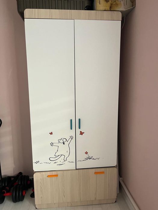 Срочно продам шкаф