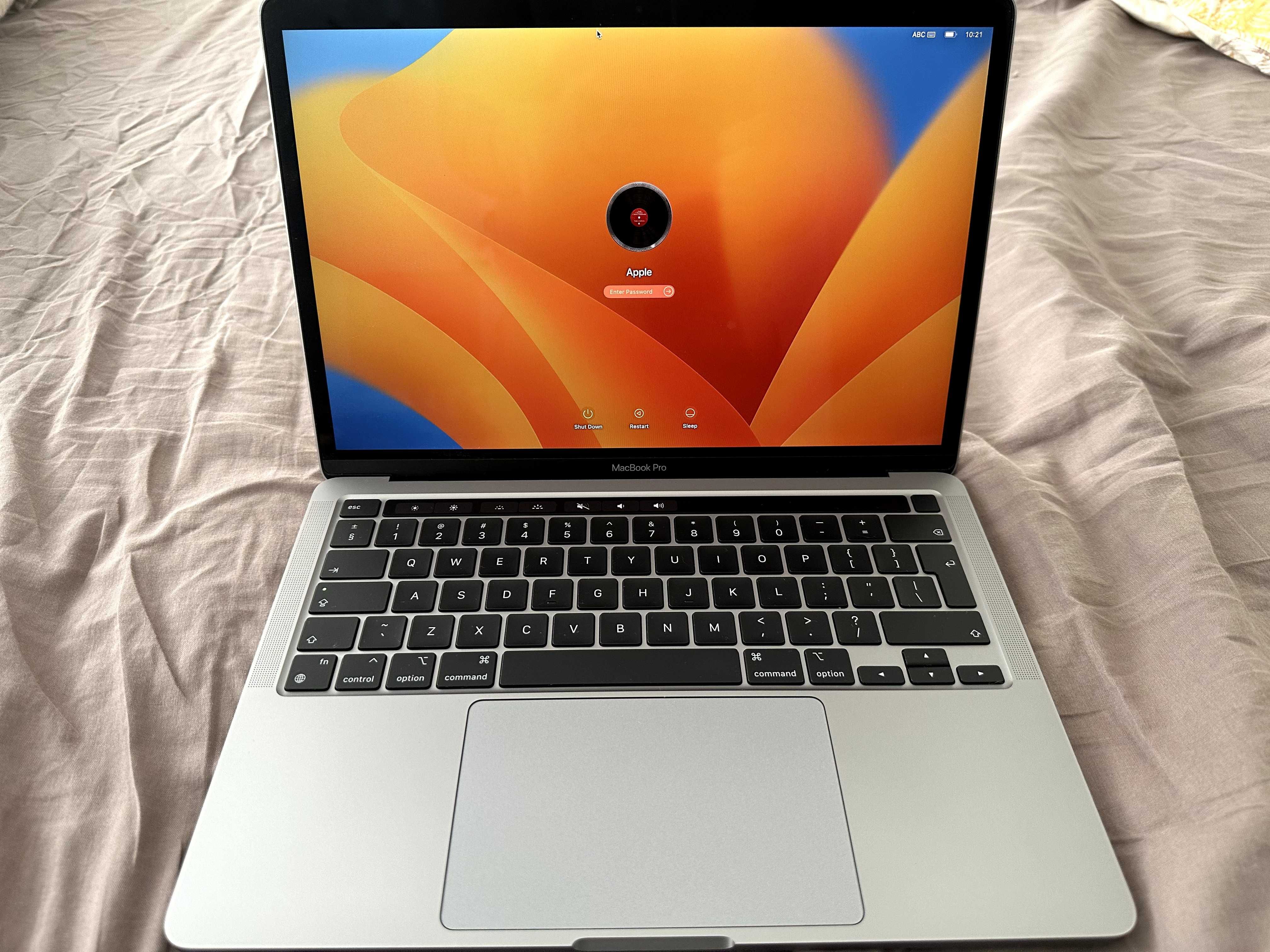 Macbook Pro 13" A2338 16GB 512 SSD