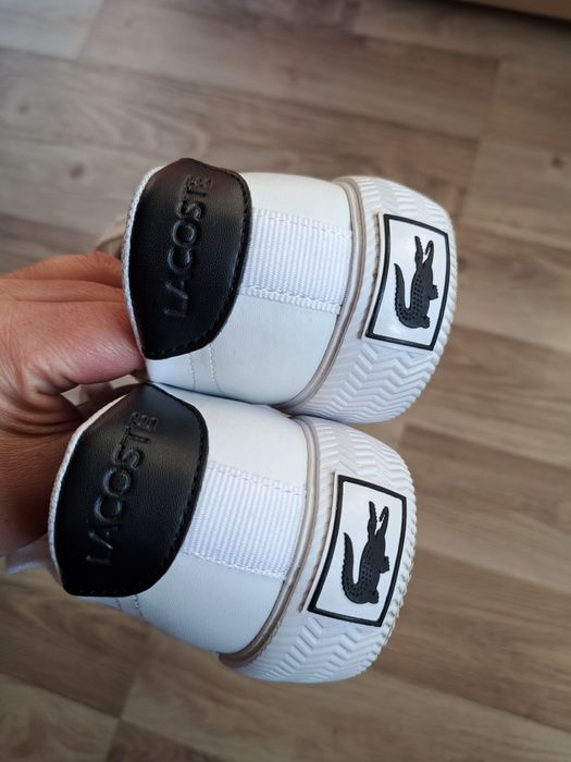 Бели кецове Lacoste