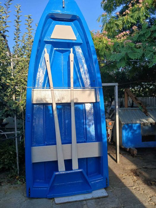 Barca foarte stabila