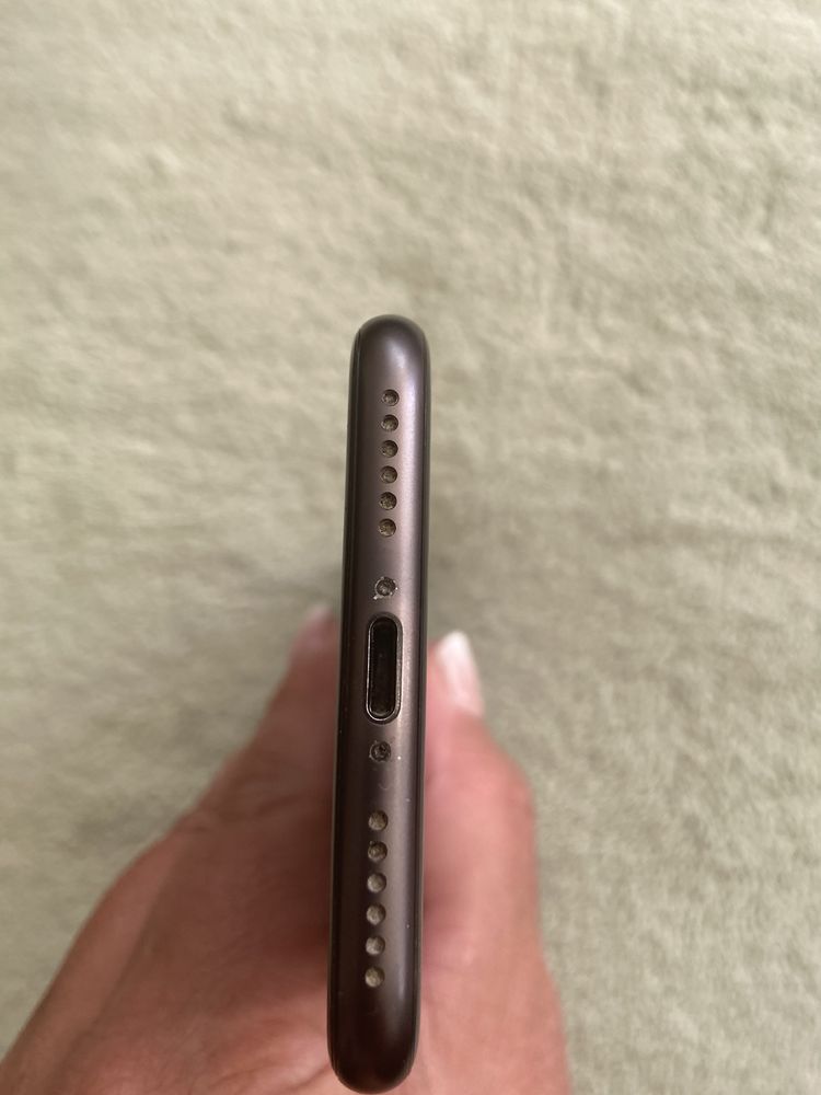Iphone 8, 64 GB, като нов