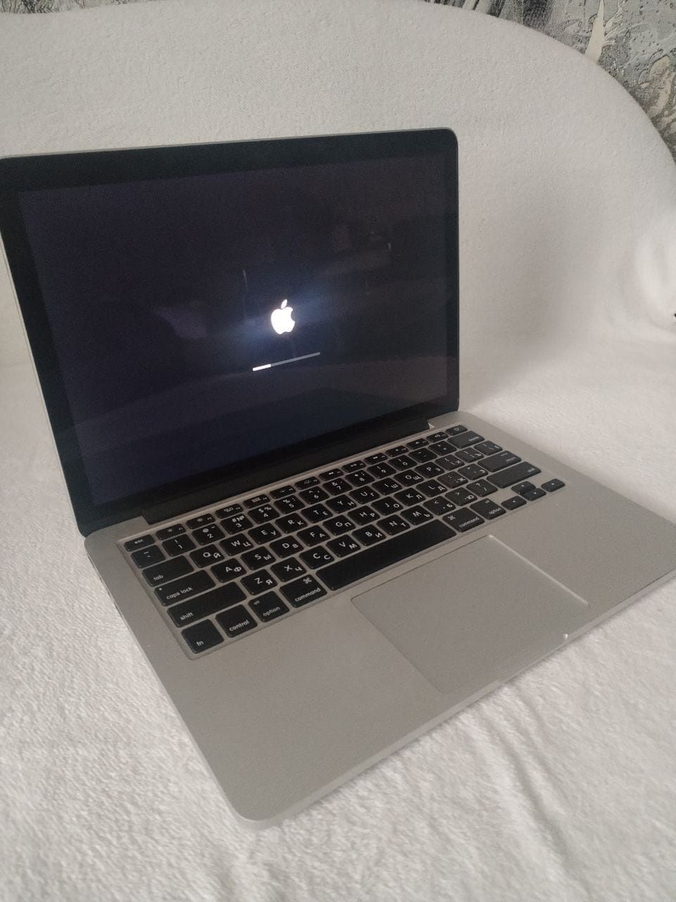 Продам Apple MacBook Pro