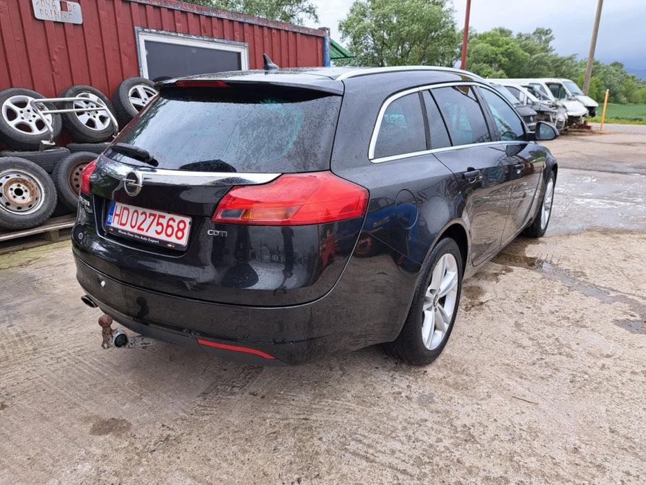 Far stânga / dreapta Opel Insignia